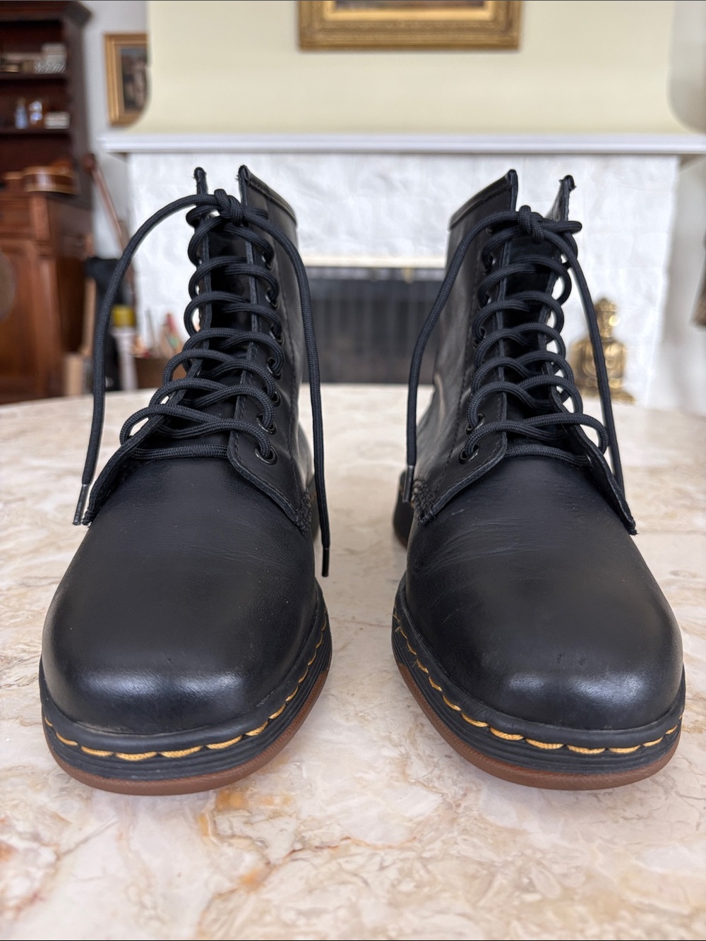 Dr. Martens 1460 Newton  Leather DM'S Lite Boots - As New - Picture 7 of 16